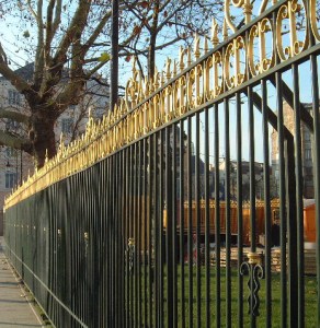 atelier-nombre-or-doreur-feuille-bois-bruno-toupry-restaurateur-designer-oeuvre-art-paris-dorure-restauration-chantier-fer-forge-savoirs-faire