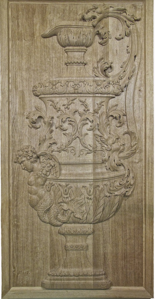Panneau de chêne sculpté